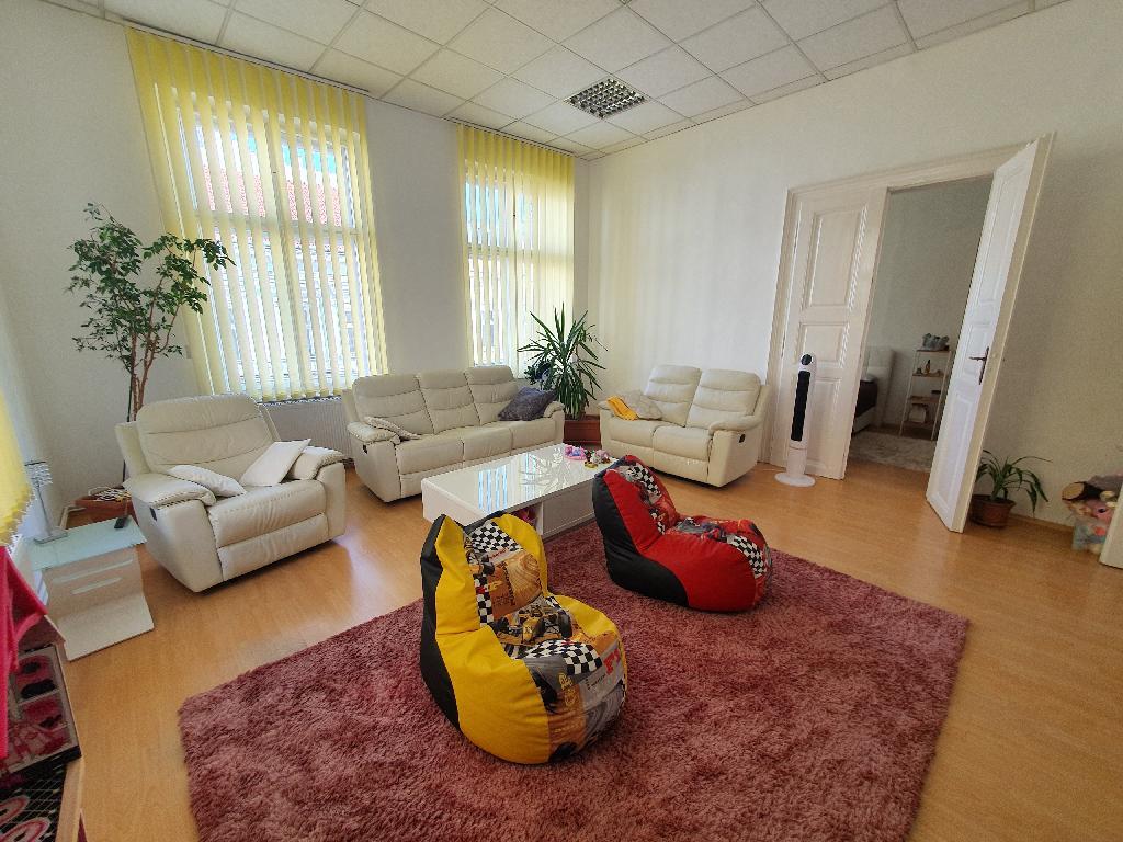 Eladó Miskolc Belváros lakás 141 m²