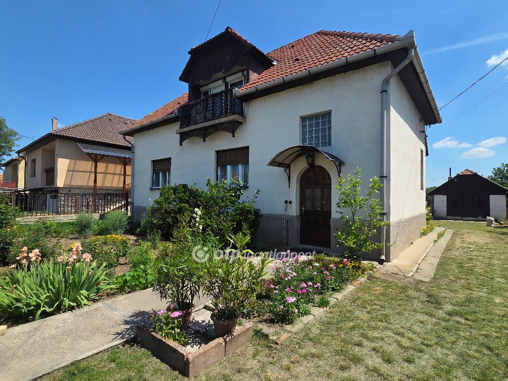 Eladó Edelény ház 200 m²